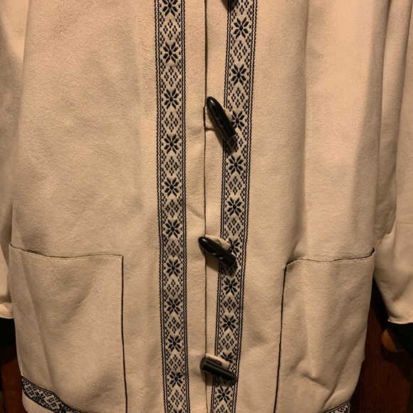 NWOT Alfred Dunner Winter White Snowflake Faux Suede Coat - Picture 4 of 13